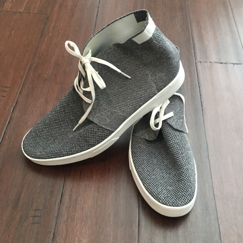 NWOT. Calvin Klein knit chukka boot
